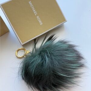 ichael Kors XL Fur Pom Pom Key Charm – Merlot Green